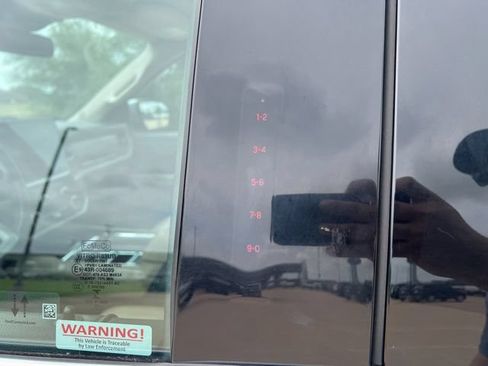 Used 2023 Ford Expedition Max Limited RWD image 9