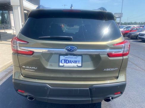 Used 2024 Subaru Ascent Premium w/ Convenience Package AWD/4WD image 4