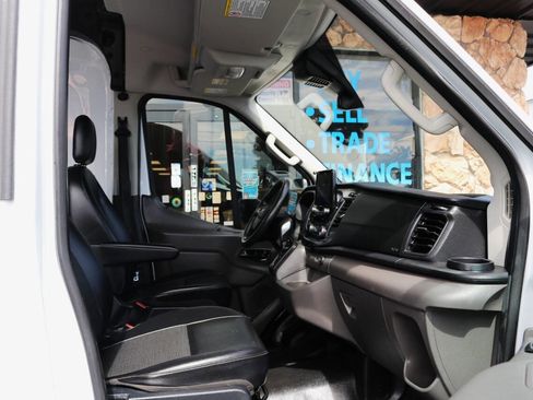 Used 2020 Ford Transit 250 Medium Roof image 21