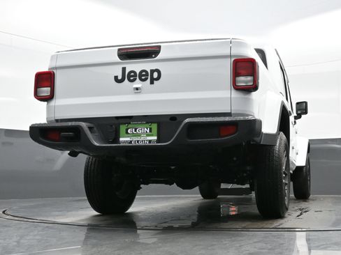 New 2026 Jeep Gladiator Sport AWD/4WD image 17
