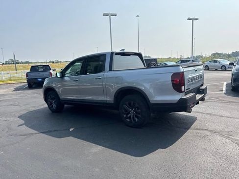 Used 2024 Honda Ridgeline Sport image 13