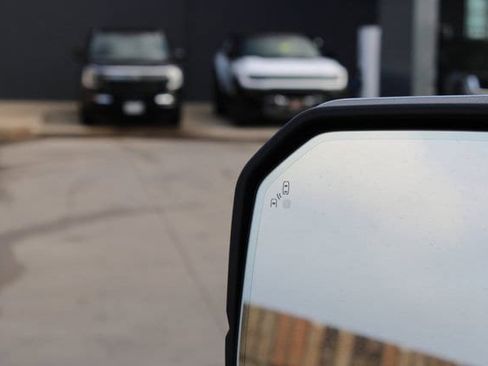 Used 2016 Ford F150 Lariat w/ Equipment Group 502A Luxury image 22