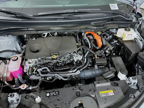 Used 2023 Toyota Sienna XSE w/ XSE Plus Package AWD/4WD image 33
