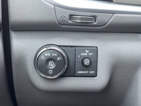 Used 2017 Chevrolet Traverse Premier AWD/4WD image 37