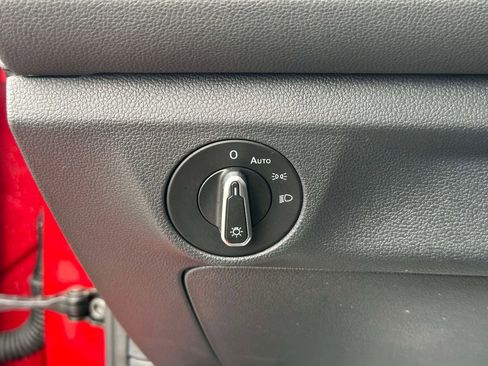 Used 2025 Volkswagen Jetta Sport image 25