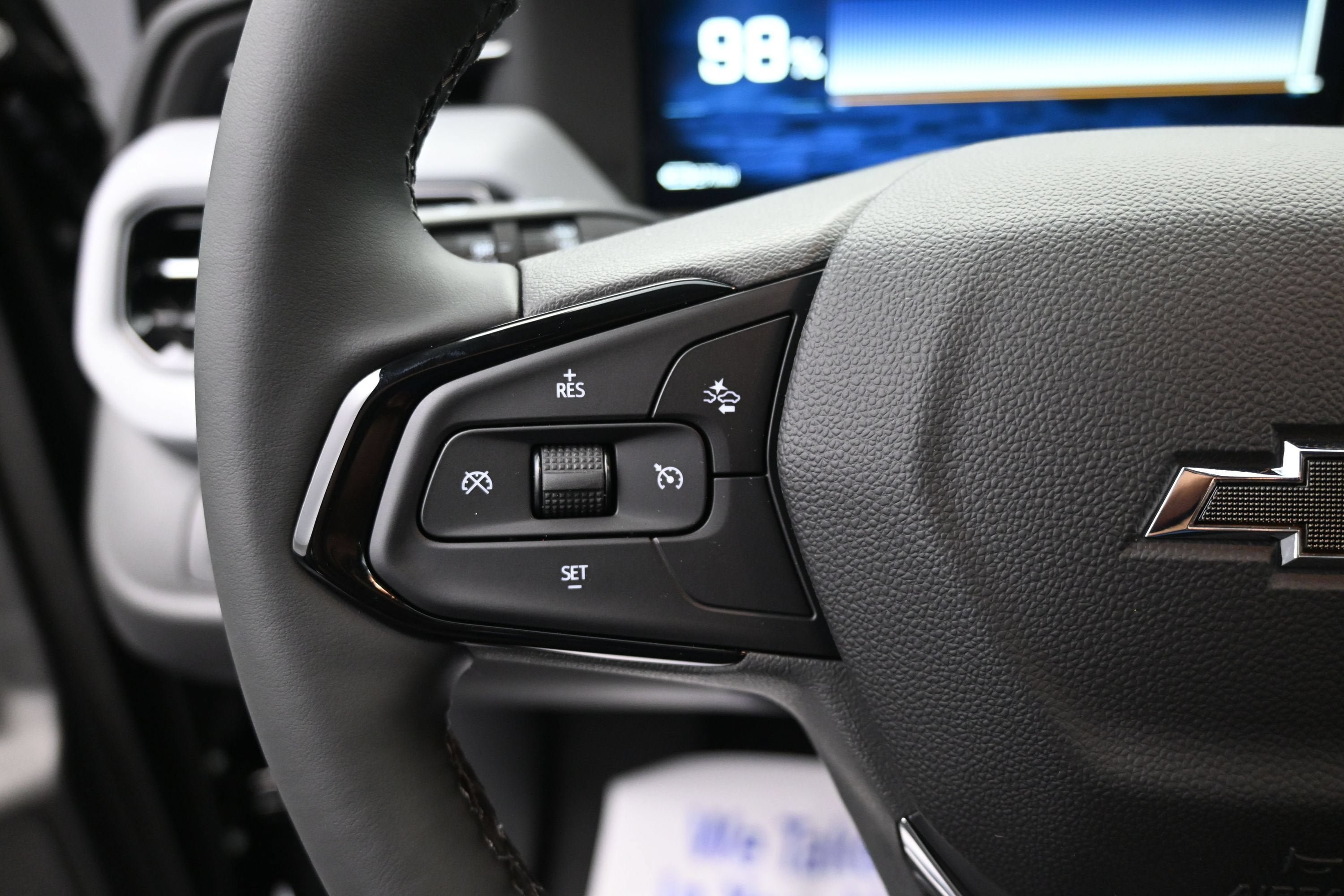 New 2027 Chevrolet Bolt LT w/ Comfort Package FWD image 13