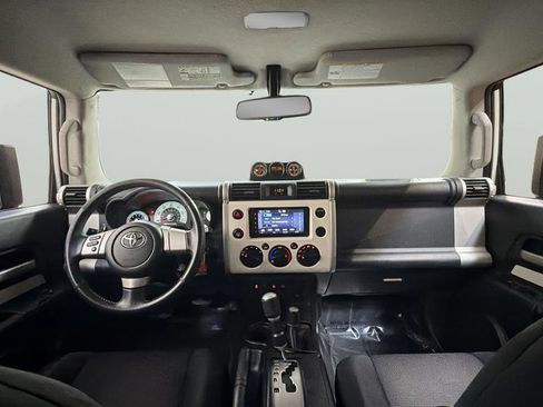 Used 2010 Toyota FJ Cruiser 4WD image 31