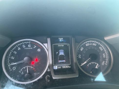 Used 2023 Toyota Tacoma 4x4 Double Cab w/ Trail Edition image 9