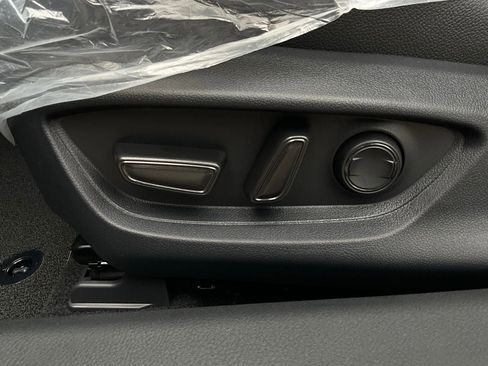 New 2026 Toyota Camry SE image 10