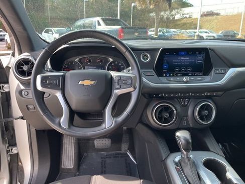 Used 2019 Chevrolet Blazer LT image 15