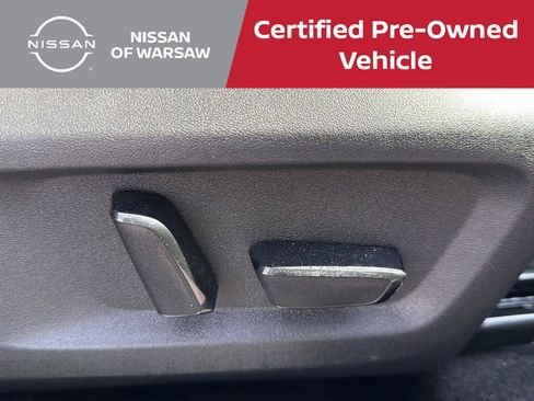 Used 2026 Nissan Rogue Platinum w/ Platinum Premium Package AWD/4WD image 30