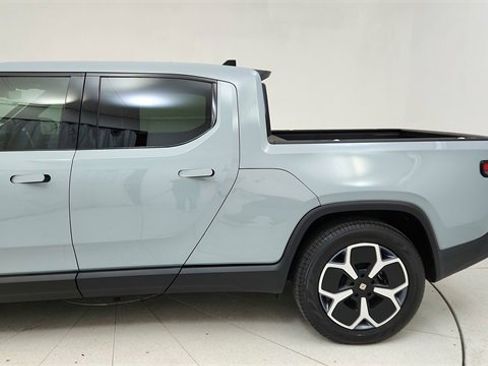 Used 2024 Rivian R1T Adventure image 11