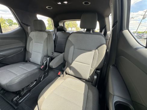 Used 2022 Chevrolet Traverse LT w/ LPO, Floor Liner Package image 26