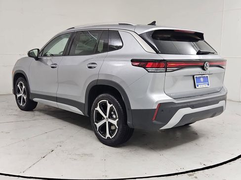 New 2025 Volkswagen Tiguan SE image 4