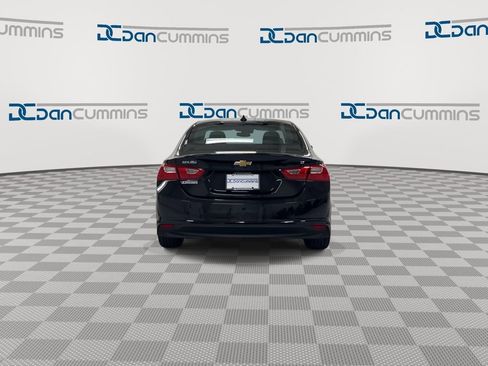 Used 2025 Chevrolet Malibu LT image 7