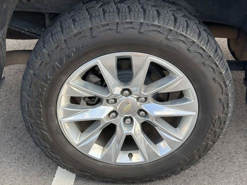 Used 2019 Chevrolet Silverado 1500 LTZ w/ Technology Package RWD image 9