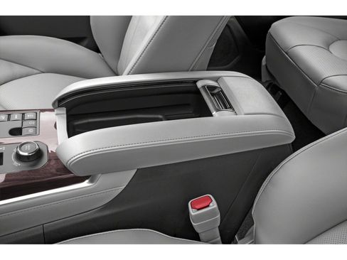 Used 2024 Toyota Highlander Limited AWD/4WD image 9