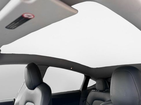 Used 2021 Tesla Model Y Performance image 19