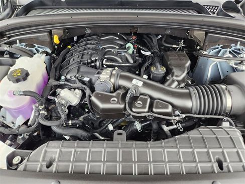 New 2025 Jeep Grand Cherokee Laredo w/ MOPAR Finishing Package image 21