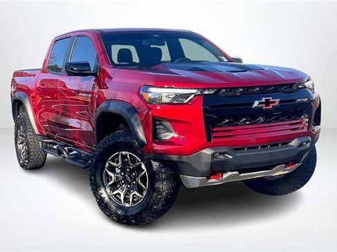 Used 2024 Chevrolet Colorado ZR2 w/ ZR2 Convenience Package III image 1