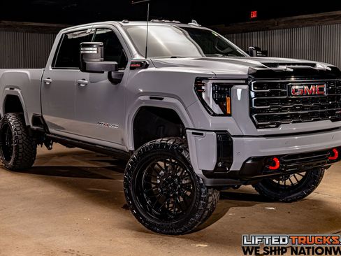 Used 2025 GMC Sierra 2500 AT4 w/ AT4 Premium Plus Package image 1