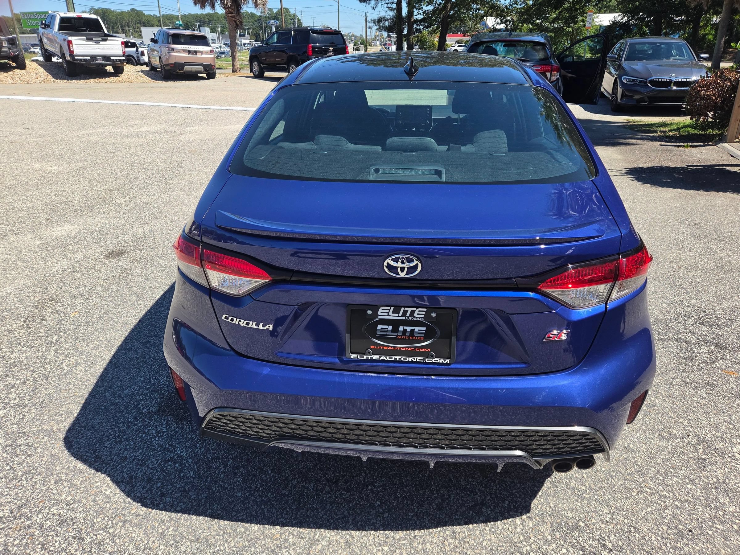 Used 2021 Toyota Corolla SE w/ SE Premium Package FWD image 8
