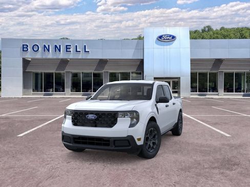 New 2026 Ford Maverick XLT w/ Equipment Group 301A AWD/4WD image 2