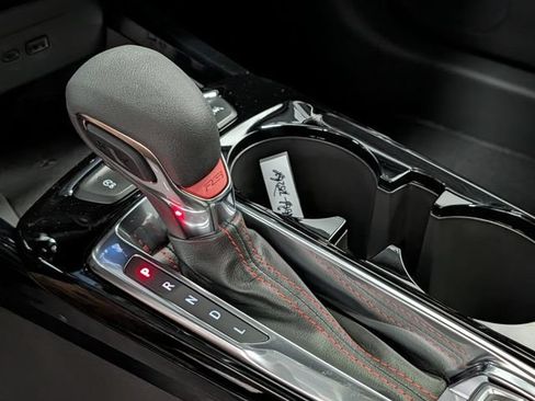 New 2026 Chevrolet Trax RS w/ Sunroof Package FWD image 27
