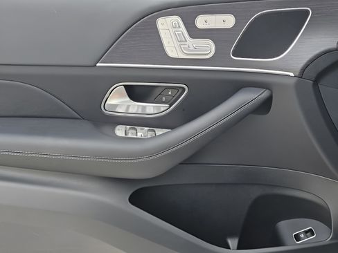 Certified 2025 Mercedes-Benz GLE 450 GLE 450 image 22
