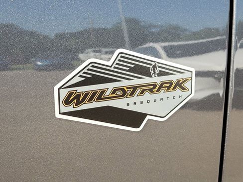 Used 2022 Ford Bronco Wildtrak AWD/4WD image 13