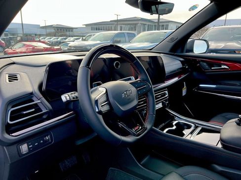 New 2026 Chevrolet Traverse RS image 28