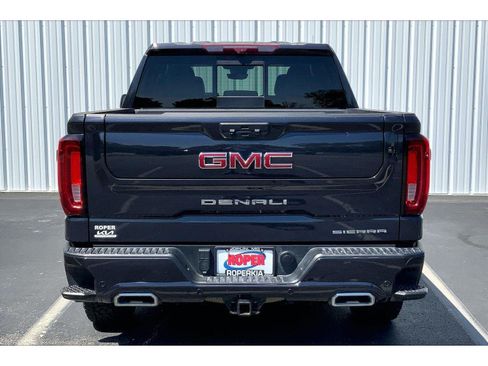 Used 2024 GMC Sierra 1500 Denali AWD/4WD image 4