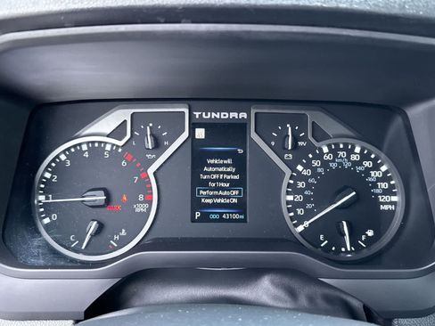 Used 2022 Toyota Tundra SR5 w/ SR5 Convenience Package image 22