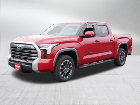 Used 2024 Toyota Tundra Limited w/ Power Package AWD/4WD image 3