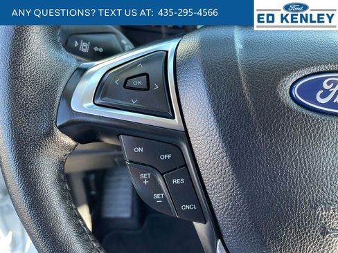 Used 2024 Ford Edge SEL image 18