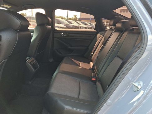 Used 2021 Honda Accord Sport image 10