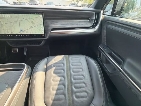 Used 2024 Rivian R1S Adventure AWD/4WD image 29