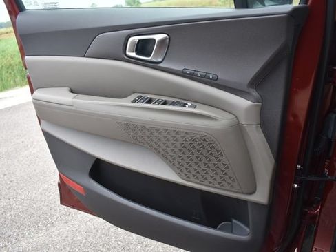 New 2026 Kia Carnival EX FWD image 34