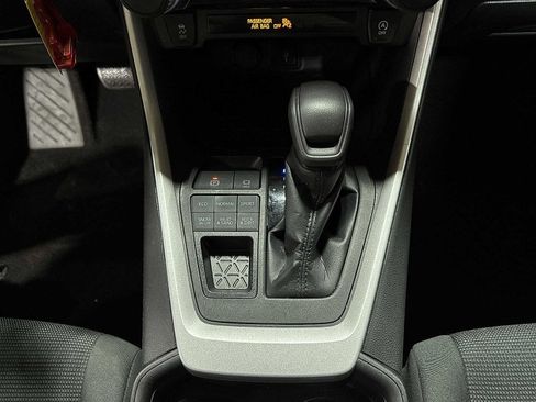 Certified 2021 Toyota RAV4 LE image 29