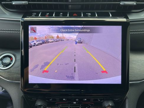 New 2025 Jeep Grand Cherokee Overland w/ Trailer Tow Package AWD/4WD image 18