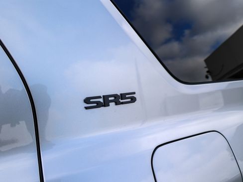 Used 2025 Toyota 4Runner SR5 image 11