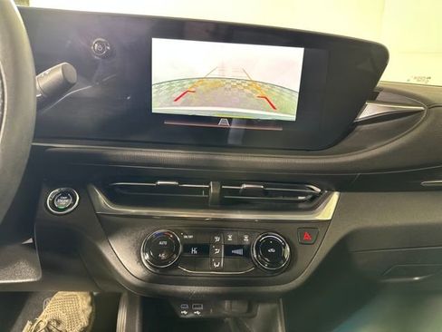 Used 2024 Buick Envista Preferred w/ Convenience II Package image 22