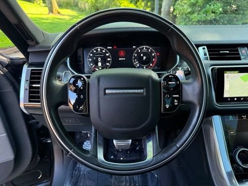 Used 2018 Land Rover Range Rover Sport Supercharged AWD/4WD image 13