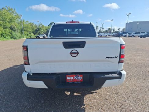 Used 2024 Nissan Frontier Pro-X w/ Technology Package RWD image 6