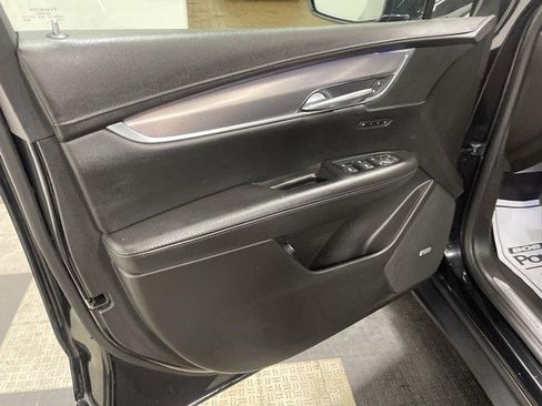 Used 2018 Cadillac XT5 Premium Luxury FWD image 8