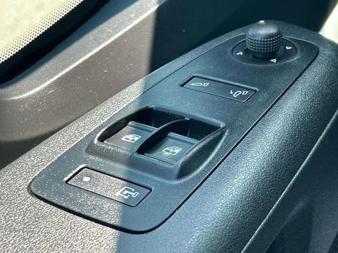 Used 2024 RAM ProMaster 2500 w/ Convenience Group FWD image 24
