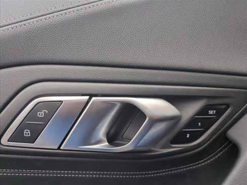 Used 2022 BMW Z4 M40i w/ Premium Package image 16