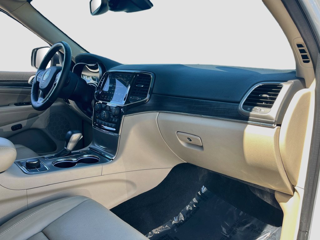 Certified 2021 Jeep Grand Cherokee Limited w/ Luxury Group II AWD/4WD image 30