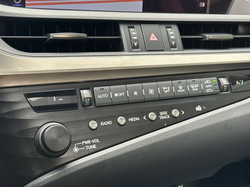 Used 2019 Lexus ES 350 FWD image 22