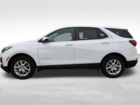 Used 2024 Chevrolet Equinox LT AWD/4WD image 4